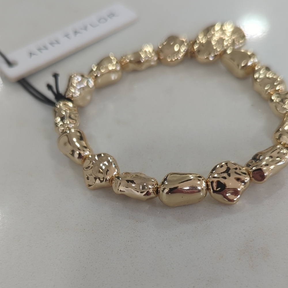 Ann Taylor Gold Bracelet with Gold Charm - Picture 5 of 7
